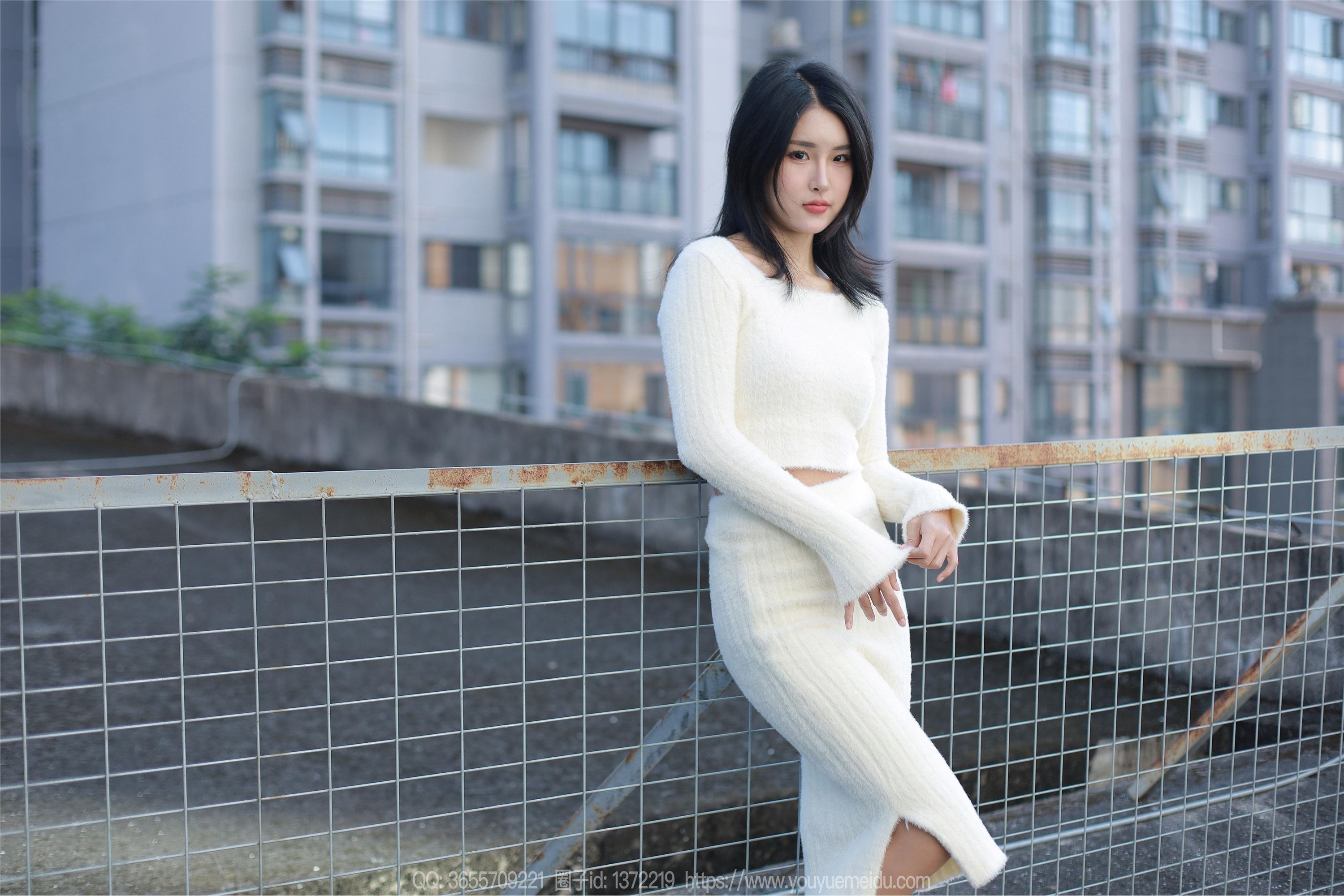 IESS异思趣向  2023.12.13 丝享家 1610 小宝《雪白的毛衣》